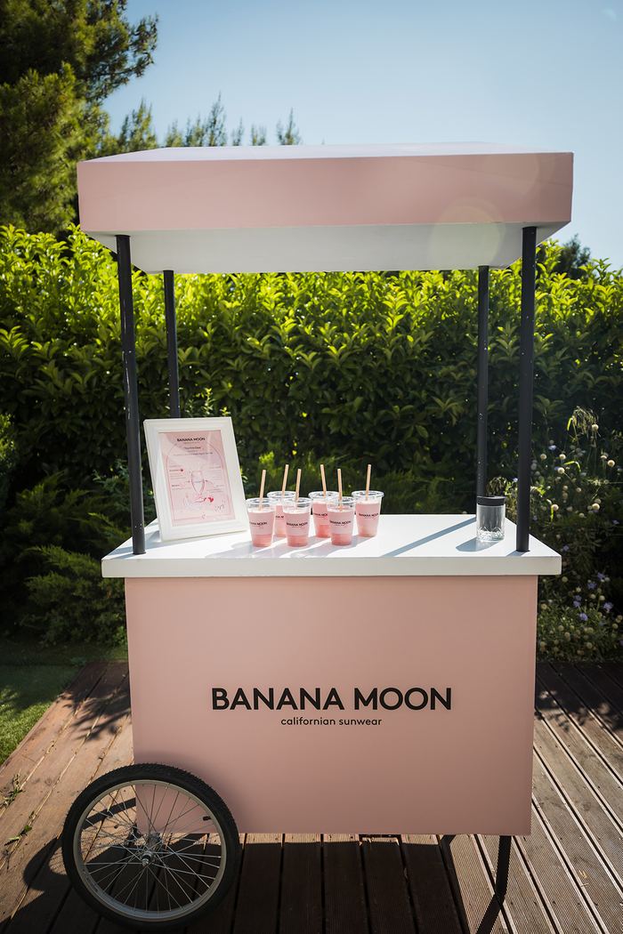 A Banana Moon World, Banana Moon, 2025