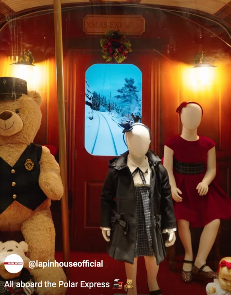 Visual merchandising display