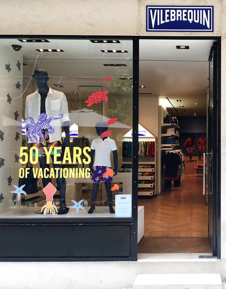 Visual merchandising display